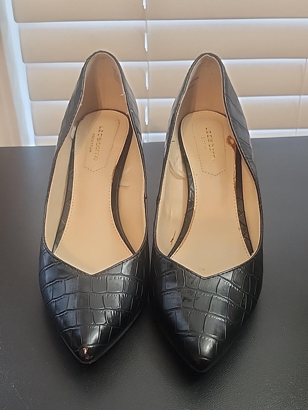 Liz Claiborne Black Croc-Embossed Pointed Toe Flats